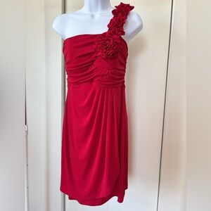 ✨Sweet Storm Red One-Shoulder Dress✨ Size M — 8/10